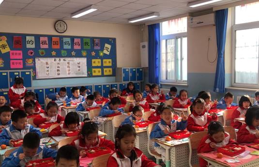 卓耐為學(xué)校（教育培訓(xùn)機(jī)構(gòu)）提供新風(fēng)系統(tǒng)解決方案，教室怎么安裝新風(fēng)換氣機(jī)